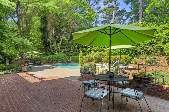 9100 Huntcliff Trace, Sandy Springs, GA 30350