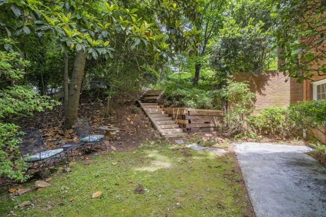 9100 Huntcliff Trace, Sandy Springs, GA 30350