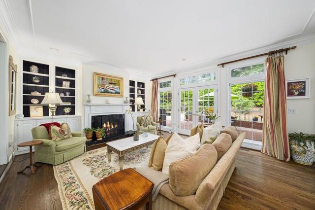 9100 Huntcliff Trace, Sandy Springs, GA 30350