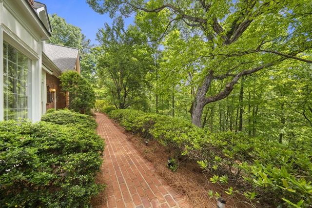9100 Huntcliff Trace, Sandy Springs, GA 30350