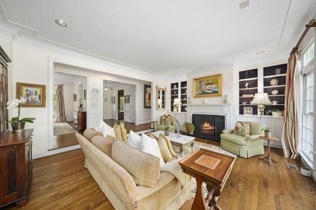 9100 Huntcliff Trace, Sandy Springs, GA 30350
