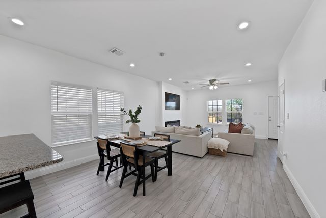 3015 Columbus Avenue, Fort Worth, TX 76106