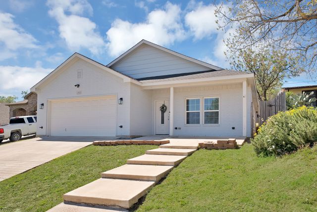 3015 Columbus Avenue, Fort Worth, TX 76106