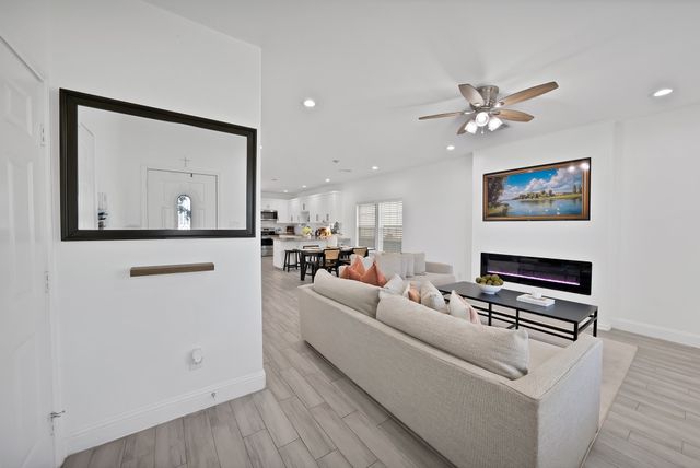 3015 Columbus Avenue, Fort Worth, TX 76106