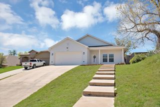 3015 Columbus Avenue, Fort Worth, TX 76106