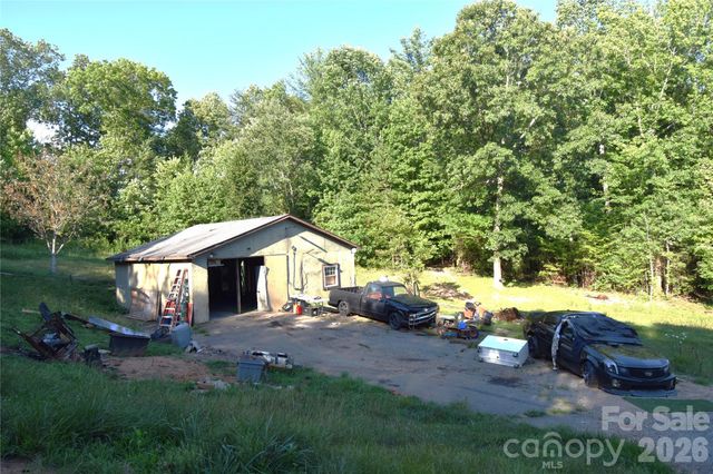 4322 Kirby Drive, Morganton, NC 28655