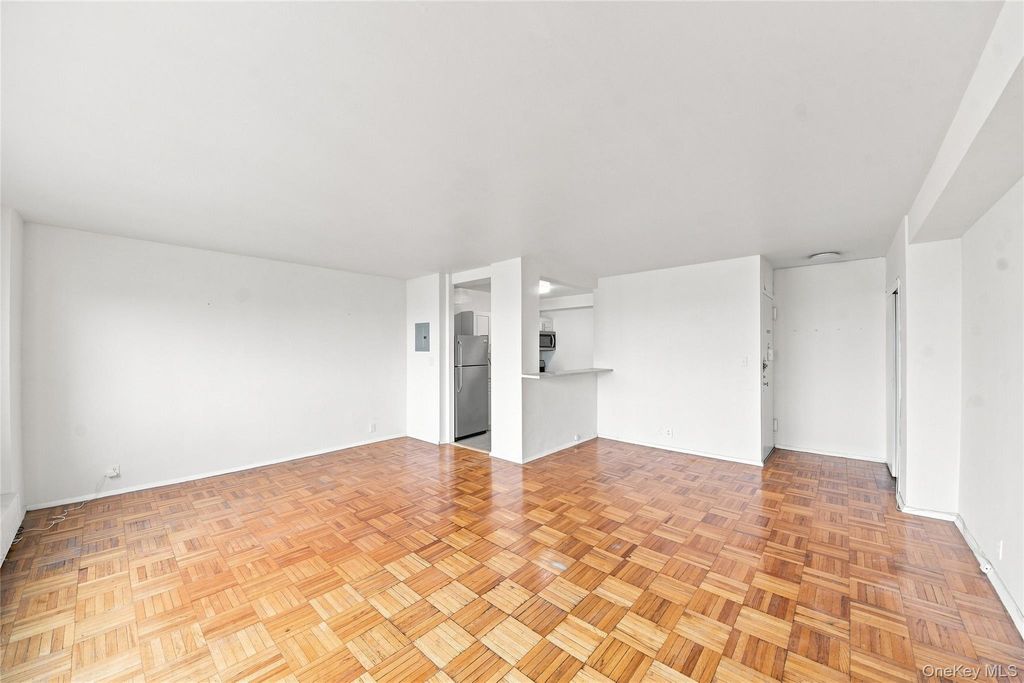8 Fordham Hill Oval 16D, Bronx, NY 10468 — photo 5