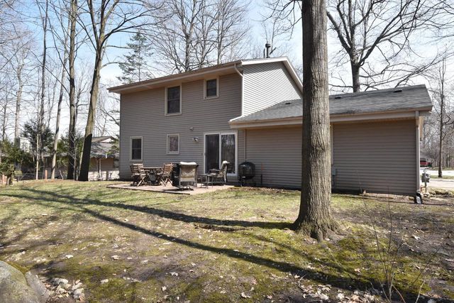 W197N16455 Hawthorne CIRCLE, Jackson, WI 53037