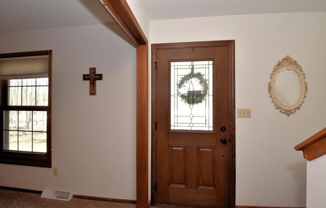W197N16455 Hawthorne CIRCLE, Jackson, WI 53037