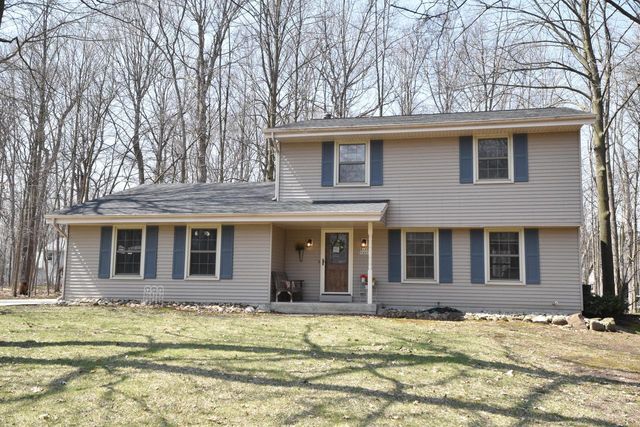 W197N16455 Hawthorne CIRCLE, Jackson, WI 53037