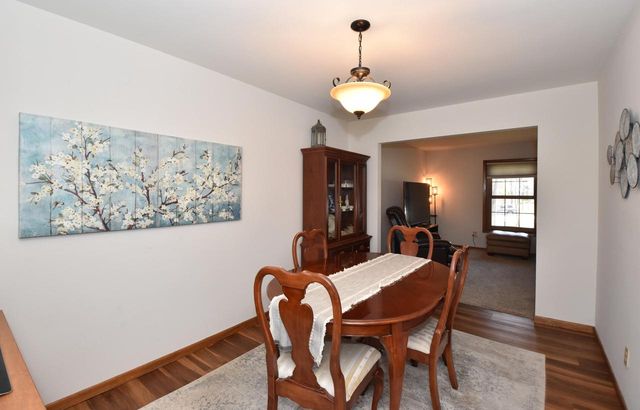 W197N16455 Hawthorne CIRCLE, Jackson, WI 53037