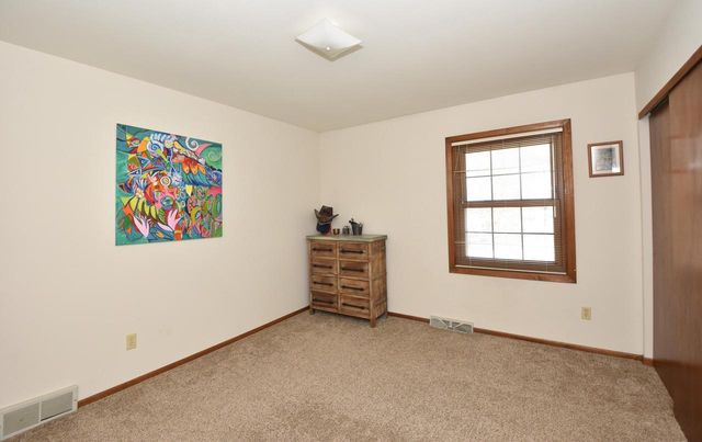 W197N16455 Hawthorne CIRCLE, Jackson, WI 53037
