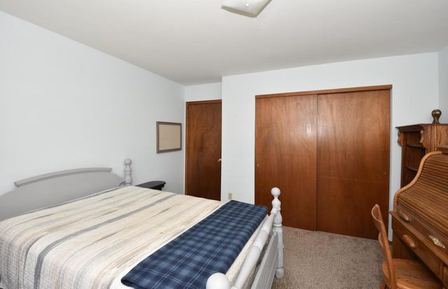W197N16455 Hawthorne CIRCLE, Jackson, WI 53037