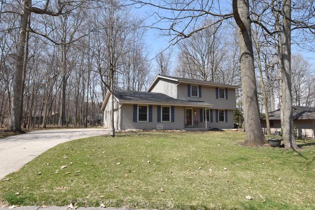 W197N16455 Hawthorne CIRCLE, Jackson, WI 53037
