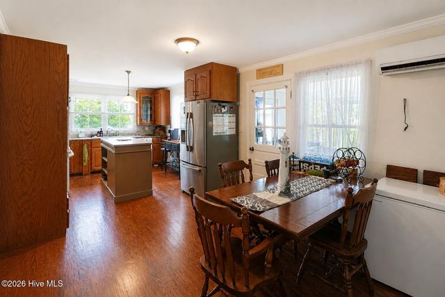 112 N College Street, Atkinson, NC 28421