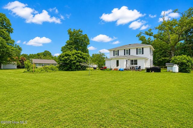 112 N College Street, Atkinson, NC 28421