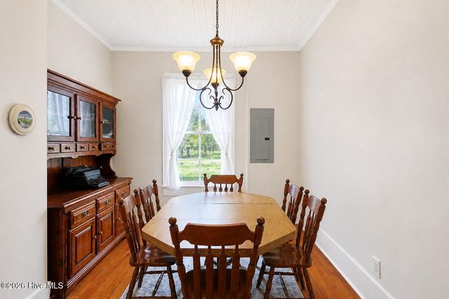 112 N College Street, Atkinson, NC 28421