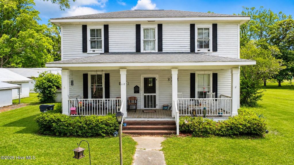 112 N College Street, Atkinson, NC 28421