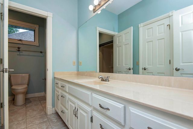 3135 E Topping Circle, Springfield, MO 65804