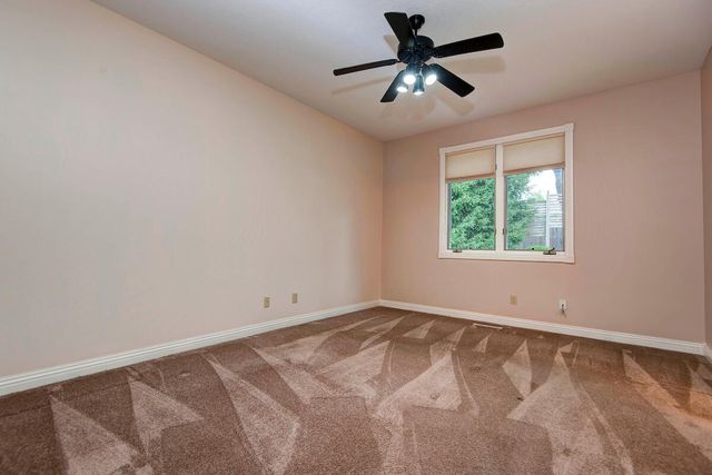 3135 E Topping Circle, Springfield, MO 65804