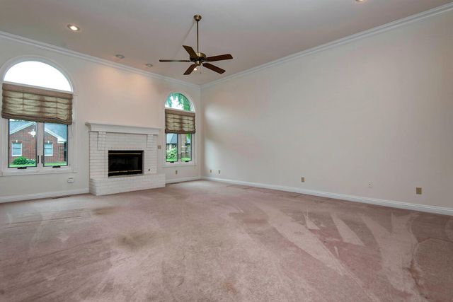 3135 E Topping Circle, Springfield, MO 65804