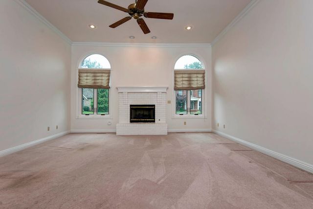 3135 E Topping Circle, Springfield, MO 65804
