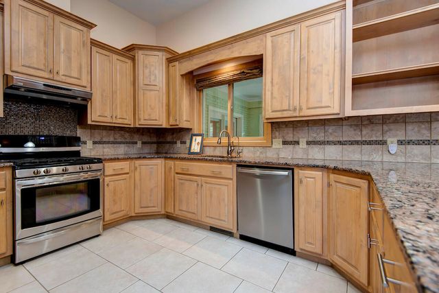 3135 E Topping Circle, Springfield, MO 65804