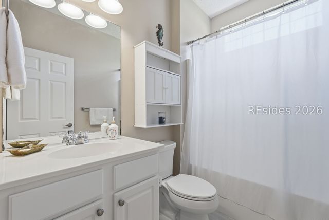 16 Sweetwater Ct, Bluffton, SC 29909