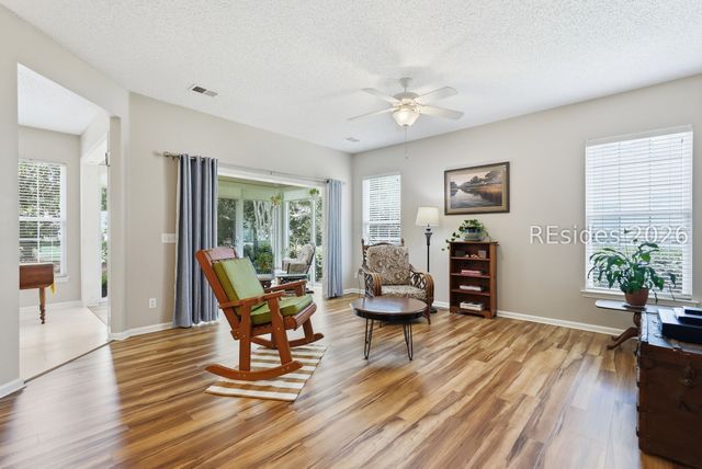16 Sweetwater Ct, Bluffton, SC 29909