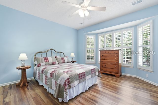 16 Sweetwater Ct, Bluffton, SC 29909