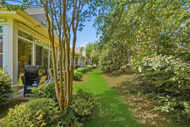16 Sweetwater Ct, Bluffton, SC 29909