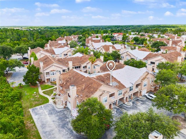 18111 VILLA CREEK DRIVE 18111, Tampa, FL 33647