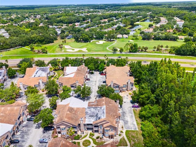 18111 VILLA CREEK DRIVE 18111, Tampa, FL 33647
