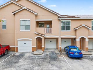 18111 VILLA CREEK DRIVE 18111, Tampa, FL 33647
