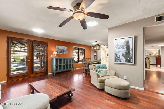 7351 E Sabino Vista Drive, Tucson, AZ 85750