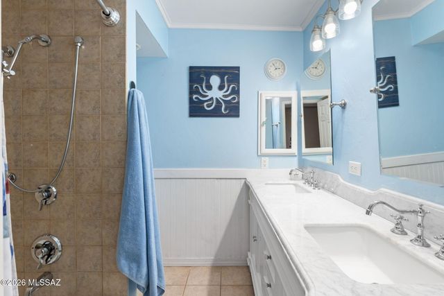 7351 E Sabino Vista Drive, Tucson, AZ 85750