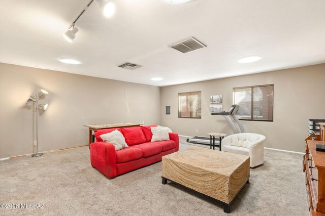 7351 E Sabino Vista Drive, Tucson, AZ 85750