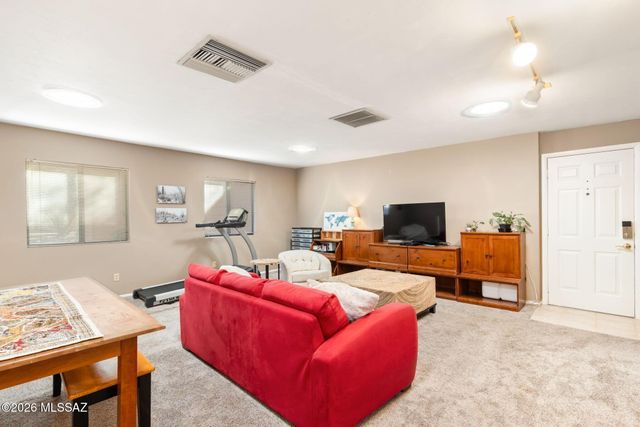 7351 E Sabino Vista Drive, Tucson, AZ 85750