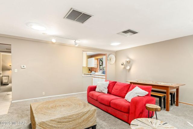 7351 E Sabino Vista Drive, Tucson, AZ 85750