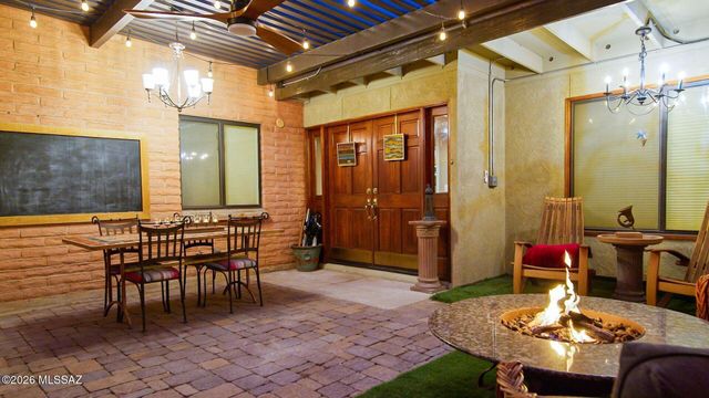 7351 E Sabino Vista Drive, Tucson, AZ 85750