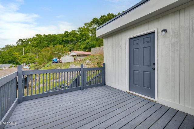 3304 Thornton Drive, Kingsport, TN 37664