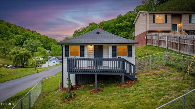 3304 Thornton Drive, Kingsport, TN 37664