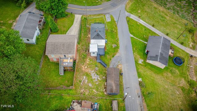 3304 Thornton Drive, Kingsport, TN 37664