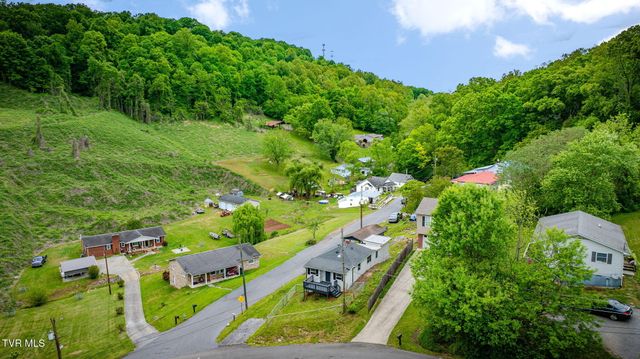 3304 Thornton Drive, Kingsport, TN 37664