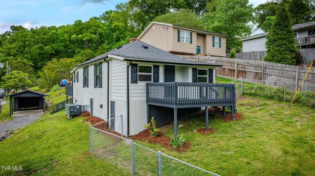3304 Thornton Drive, Kingsport, TN 37664