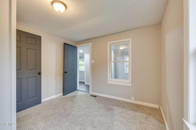 3304 Thornton Drive, Kingsport, TN 37664