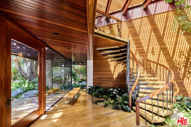 6962 Wildlife Road, Malibu, CA 90265