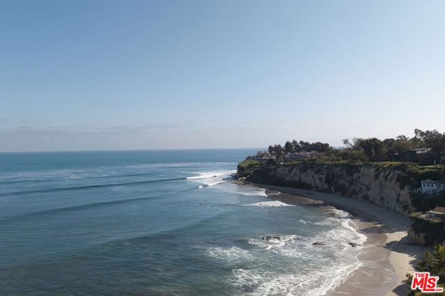 6962 Wildlife Road, Malibu, CA 90265