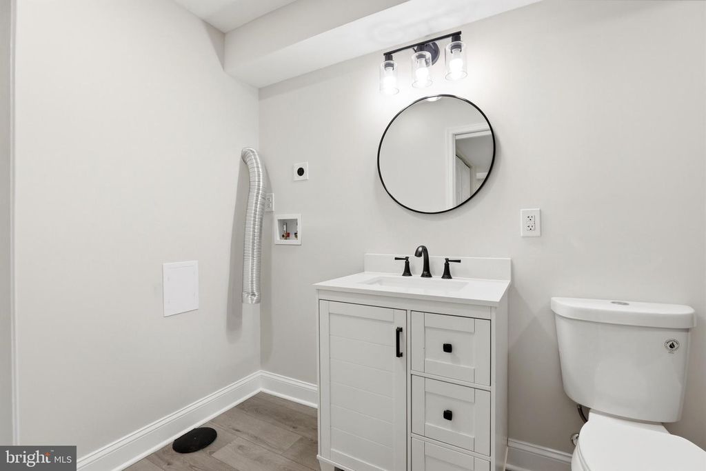 Image 27 of property listing at 302 E THOMAS ST, Union Bridge, MD 21791