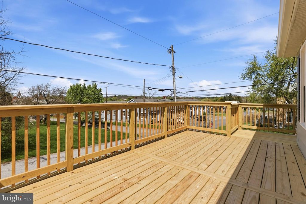 Image 33 of property listing at 302 E THOMAS ST, Union Bridge, MD 21791